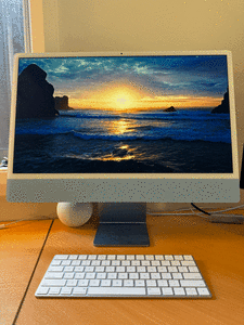 Apple iMac 24 Blue Like new with Applecare 