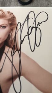 Taylor Dayne Autograph