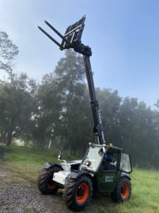 PRO-LIFT NSW - Telehandler 4WD Forklift / Loader wet hire (Manitou)