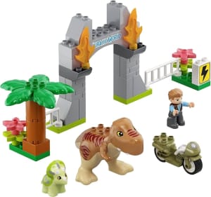 LEGO Duplo 10939 Jurassic World T.Rex & Triceratops Dinosaur Breakout