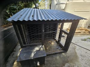 Timber Chook Cage with Roosting box 