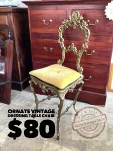 🇦🇺VINTAGE Ornate Bedroom Chair