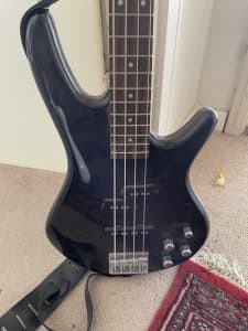 Ibanez bass guitar black