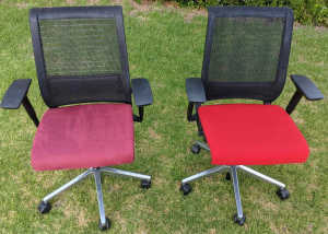 5 X STEELCASE five way movement high end office chairs -
