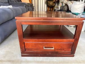Wooden mahogany stained end table coffee table with drawer