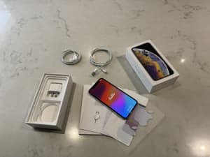 iPhone Xs silver 256GB A2097