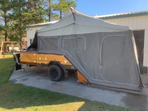 2017 Ezytrail Albany hard floor camper trailer