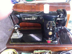 Singer 201K Heavy Duty Sewing Machine. Good Cond. Serviced & Tested