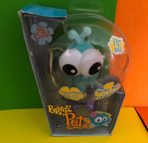 BRATZ Petz The Pals With Passion For Action Large Bobble Fianna frog