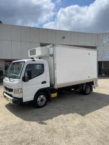 2016 Fuso Canter 515 Mitsubishi Turbo Diesel Refrigerated Pantech Auto