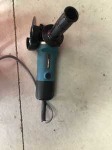 Makita corded grinder new cond