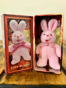 Vintage Tiny Bunny Tin Collectables