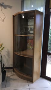 Display cabinet curved glass for figurines crystals