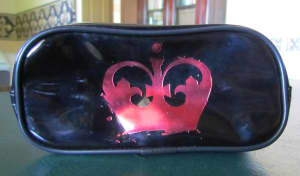 ''BRAND NEW'' SMALL COSMETICS CASE / POUCH - $10