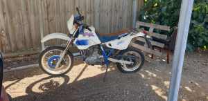 Motorcycle 1994 DR 650