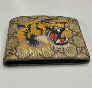 Authentic Gucci Bifold Wallet GG Supreme Tiger Beige