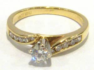 18ct Yellow Gold Diamond Ring Size N - 015000174605