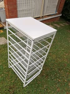 White 5 tier wire basket drawers in good condition 