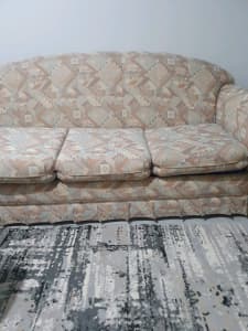Furniture lounge in good condition 