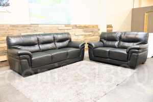 Black Genuine Leather 5 Seater Lounge Suite. Excellent Condition