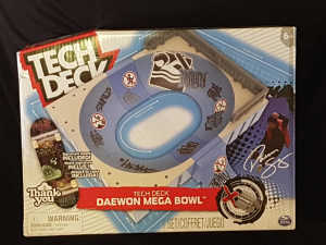 Kids Skateboarding Toy, Tech Deck Daewon Mega Bowl, Unopened