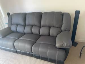 3 seater recliner lounge
