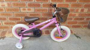 Girls bicycle (Age 3 to 4 years)