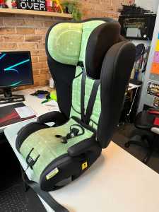 CAR SEATS AND BOOSTER SEATS