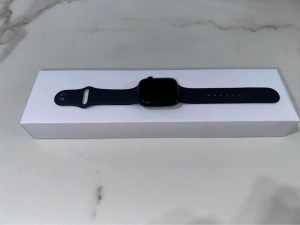 Open Box Apple Watch Series 8 45mm Cellular Aluminium Case - Phonebot
