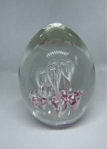 VINTAGE ART GLASS EGG SHAPED PAPERWEIGHT