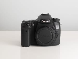 Canon EOS 70D DSLR Camera - Excellent Condition
