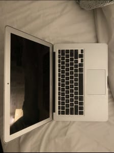 GOOD CONDITION: MacBook Air (13-inch, 2017)