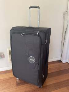 Suitcase 81CM