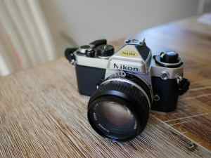 Nikon FE 35mm SLR FILM camera with Nikon nikkor 50mm F1.4