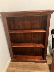 Free solid wooden bookshelf