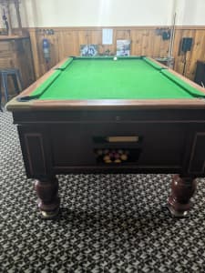 7ft slate coin operated pool/8ball table
