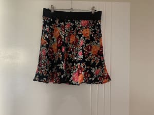 Skirt size 10