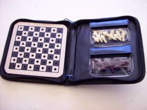 GROUP OF ITEMS  CHESS GAME