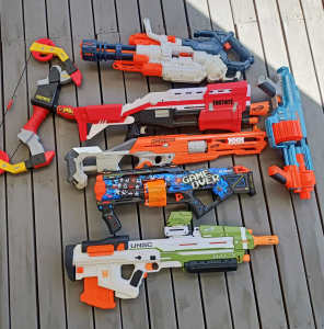 Nerf gun bundle, approx 40 guns, accessories, plastic tubs