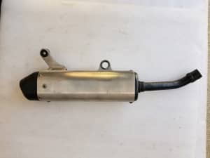 Yz125 orginal stock muffler in great condition free delivery