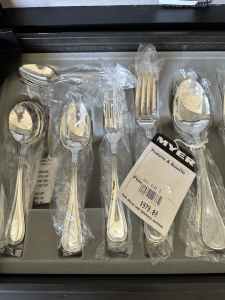 Strachan English Thread cutlery set in black stained wooden box