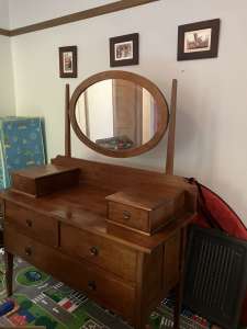 Antique 5 drawer dressing table with oval mirror
