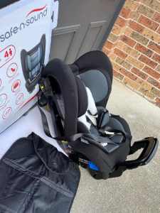 New Britax Safe n Sound Convertible Car seat, till 4 years