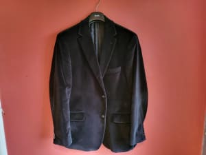 Hugo Boss Black Velvet Jacket Size 56. Style and Class in One