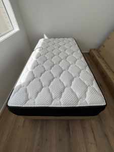 King Single Bed includes Base & Mattress Medium Firmness