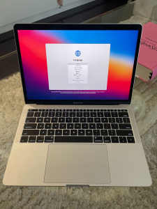 MacBook Pro 2017 13 inch 256gb excellent condition