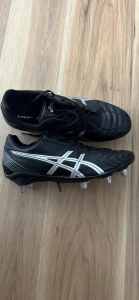 ASICS Lethal Tackle Football Boots