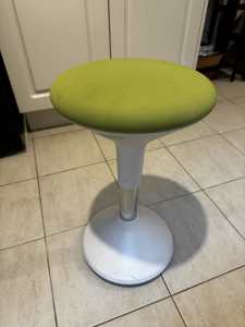 Adjustable wobble stool