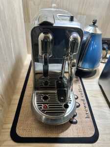 Breville Creatista plus coffee pod machine, Excellent condition 