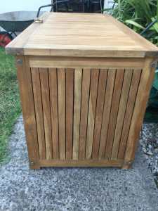 Timber blanket /toy / storage box $80 pending pickup 